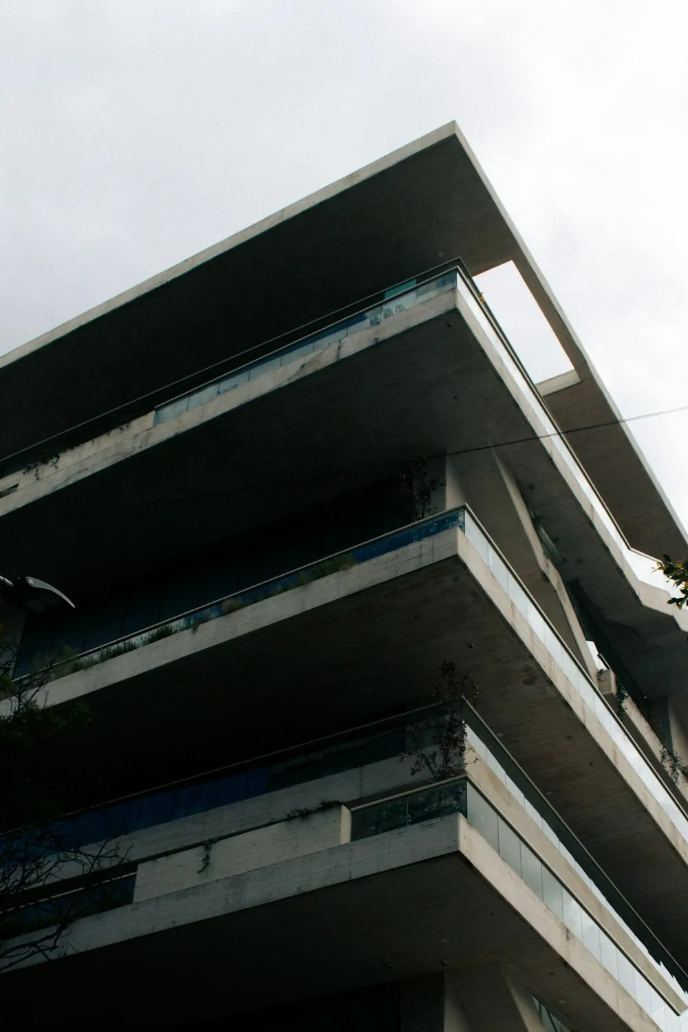 Obra de estructuras metálicas para departamentos